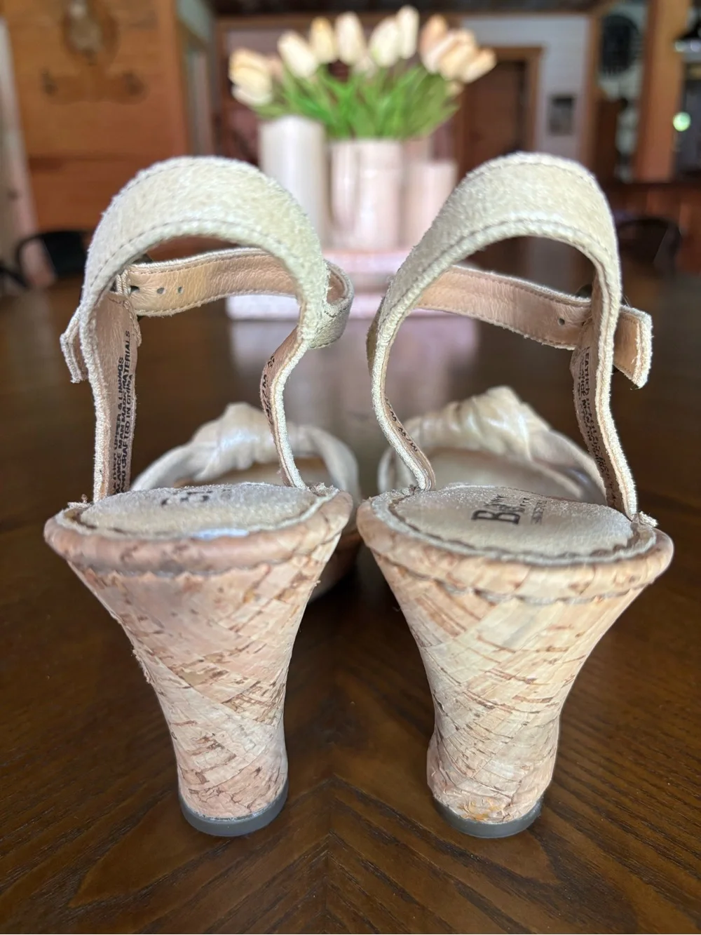 Born Metallic Gold Leather Cork Wedge Sandals Knotted Women’s 6.5